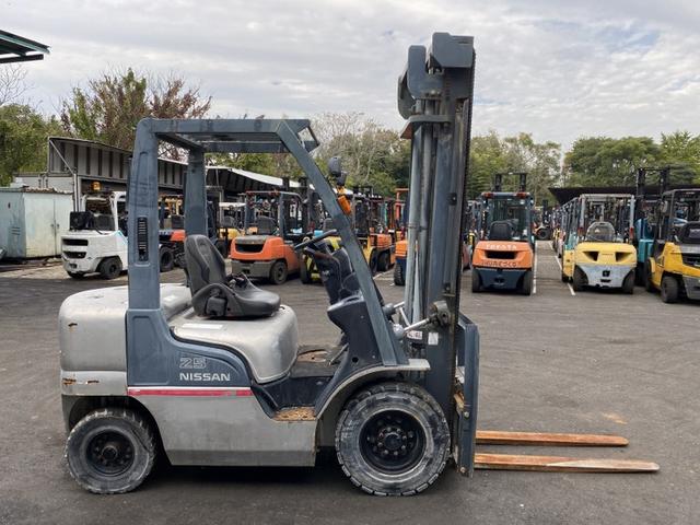 日本 日産/2.5t ガソリン車/5668時間/揚高4.0m/ナンバー取得可能(17176)(8枚目)