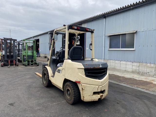 日本 三菱/3.5t ディーゼル車/194時間/2段フルフリーマスト3.0m/フォークシフト//ナンバー取得可能(17361)(3枚目)
