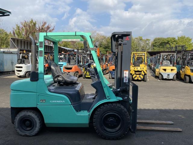 日本 　三菱／３．５ｔ　ディーゼル車／７４８７時間／揚高３．０ｍ／ナンバー取得可能（１７３６２）（8枚目）