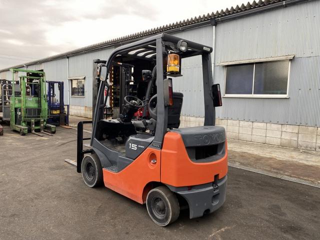 日本 　トヨタ／１．５ｔ　ガソリン車／８２０６時間／揚高３．０ｍ／ナンバー取得可能（１７１７３）（3枚目）