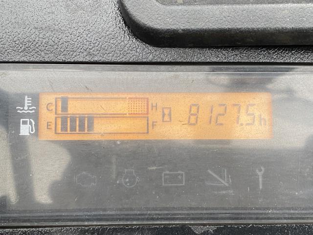 日本 　トヨタ／１．５ｔ　ガソリン車／８２０６時間／揚高３．０ｍ／ナンバー取得可能（１７１７３）（4枚目）