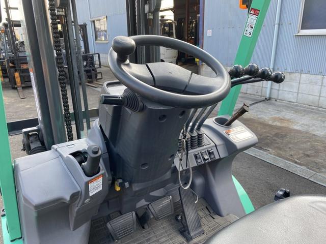 日本 三菱/2.0t ディーゼル車/817時間/揚高3.0m/フォークシフト/ナンバー取得可能(17455)(5枚目)