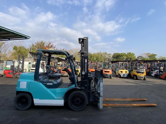 日本 トヨタ/3.5t ディーゼル車/7783時間/揚高4.0m/フォークシフト/ヒンジ/ナンバー取得可能(17458)(8枚目)