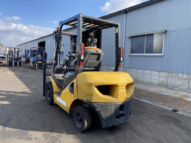 日本 コマツ/2.5t ガソリン車/6183時間/揚高3.0m/サイドシフト/ナンバー取得可能(17457)(3枚目)