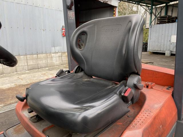 日本 トヨタ/2.5t バッテリー車/3955時間/揚高3.0m/ナンバー取得可能(17181)(6枚目)