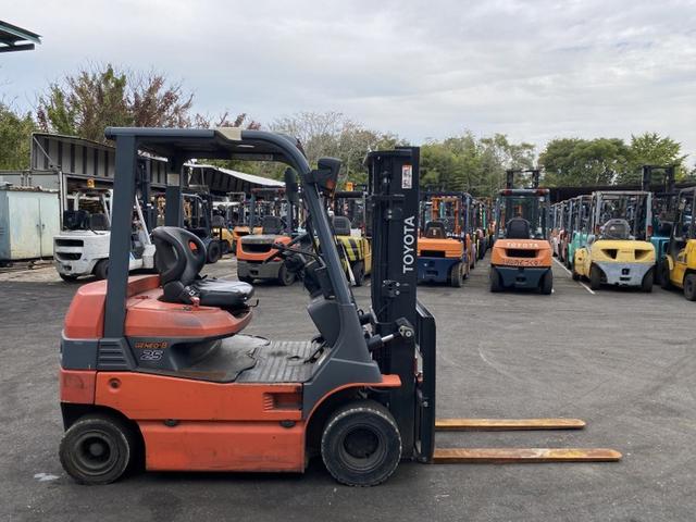 日本 トヨタ/2.5t バッテリー車/3955時間/揚高3.0m/ナンバー取得可能(17181)(8枚目)