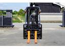 　トヨタ／２．５ｔ　ディーゼル車／ＡＴ車／８９９８時間／フォークシフト／揚高３．０ｍ　２段フルフリーマスト／ナンバー取得可能（１５９５６）（12枚目）