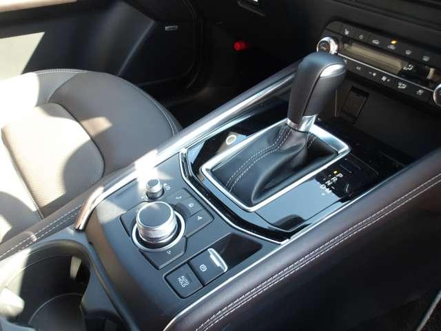 ＣＸ－５ ２．２　ＸＤ　エクスクルーシブ　モード　ディーゼルターボ　４　当社デモカー／ＡＷＤ／禁煙車／ＢＯＳＥサウンド／安全装備／ナビ／フルセグＴＶ／３６０°モニター／レーダークルーズ／カープレイ／レザーシート／シートヒーター＆ベンチレーション／ＢＳＭ／ＬＥＤ／純正アルミ（9枚目）