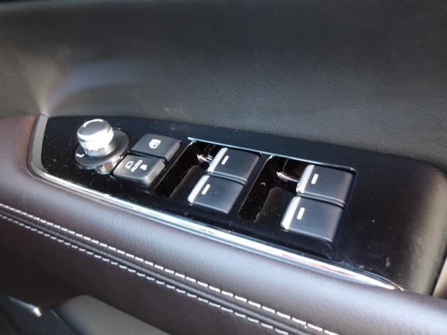 ＣＸ－５ ２．２　ＸＤ　エクスクルーシブ　モード　ディーゼルターボ　４　当社デモカー／ＡＷＤ／禁煙車／ＢＯＳＥサウンド／安全装備／ナビ／フルセグＴＶ／３６０°モニター／レーダークルーズ／カープレイ／レザーシート／シートヒーター＆ベンチレーション／ＢＳＭ／ＬＥＤ／純正アルミ（24枚目）