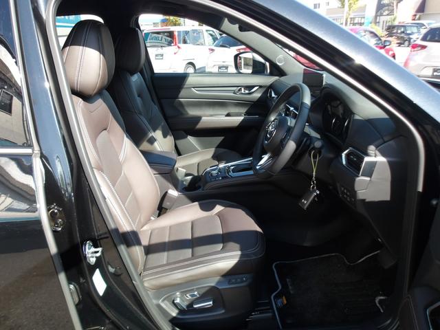 ＣＸ－５ ２．２　ＸＤ　エクスクルーシブ　モード　ディーゼルターボ　４　当社デモカー／ＡＷＤ／禁煙車／ＢＯＳＥサウンド／安全装備／ナビ／フルセグＴＶ／３６０°モニター／レーダークルーズ／カープレイ／レザーシート／シートヒーター＆ベンチレーション／ＢＳＭ／ＬＥＤ／純正アルミ（36枚目）
