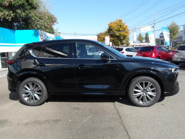 ＣＸ－５ ２．２　ＸＤ　エクスクルーシブ　モード　ディーゼルターボ　４　当社デモカー／ＡＷＤ／禁煙車／ＢＯＳＥサウンド／安全装備／ナビ／フルセグＴＶ／３６０°モニター／レーダークルーズ／カープレイ／レザーシート／シートヒーター＆ベンチレーション／ＢＳＭ／ＬＥＤ／純正アルミ（51枚目）