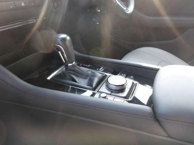 MAZDA3ファストバック 2.0 20S プロアクティブ 当社下取り/ワンオーナー/安全装備/ナビ/フ(8枚目)