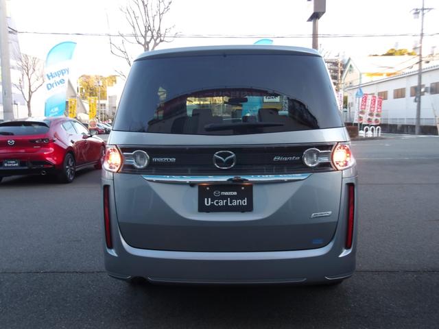 ���A�f�U�C������������I