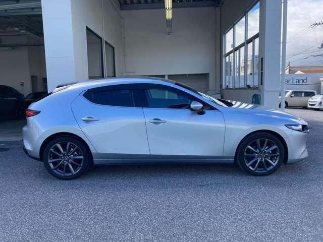 ＭＡＺＤＡ３ファストバック １．５　１５Ｓ　ツーリング　４ＷＤ　ワンオーナー　３６０度ビューカメラ　ハイビームコントロール　前後ドラレコ　ＥＴＣ車載器　　マツダレーダークルーズコントロール　ＡＷＤ（6枚目）