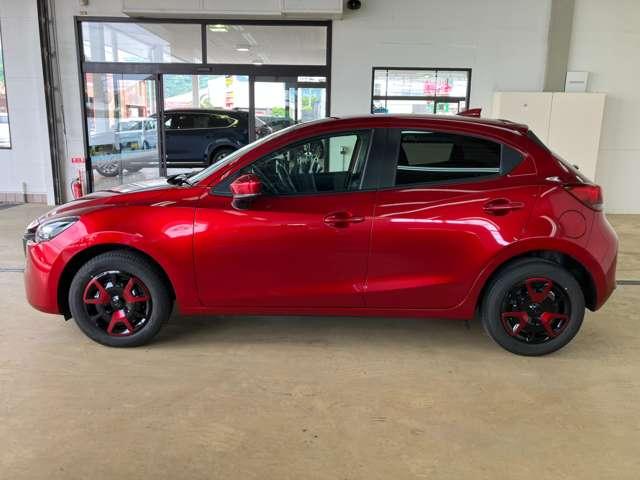 ＭＡＺＤＡ２ １．５　１５ＢＤ　社用車アップ　３６０度ビューモニター　レーンキープ　ＬＥＤライト　ハイビームコントロール　ＢＳＭ　パーキングセンサー　アドバンストキー　スマートフォン連携（8枚目）