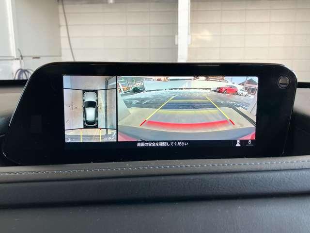 �R�U�O�x�r���[�J�����𓋍ځB�S���̏��^�J�����̉f�����������A�ԗ��^�ォ��̉f���ɕϊ����Ă��܂��B