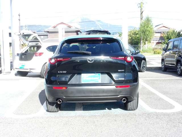 ＣＸ－３０ １．８　ＸＤ　ブラックトーンエディション　ディーゼルターボ　当社下取り　ワンオーナー　マツダコネクトナビＴＶ　３６０度ビューカメラ　パワーシート　シート＆ハンドルヒーター　前後ドライブレコーダー　ＥＴＣ　電動リアゲート　レーダークルーズ　パドルシフト　スマキー（5枚目）