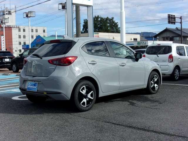 MAZDA2 1.5 15BD i セレクション 社用車アップ マツダコネクトナビフルセグ 360度ビューカメラ シート&ハンドルヒーター 衝突被害軽減ブレーキ 車線逸脱警報 パーキングセンサー ブラインドスポットモニター オートハイビーム ETC(4枚目)