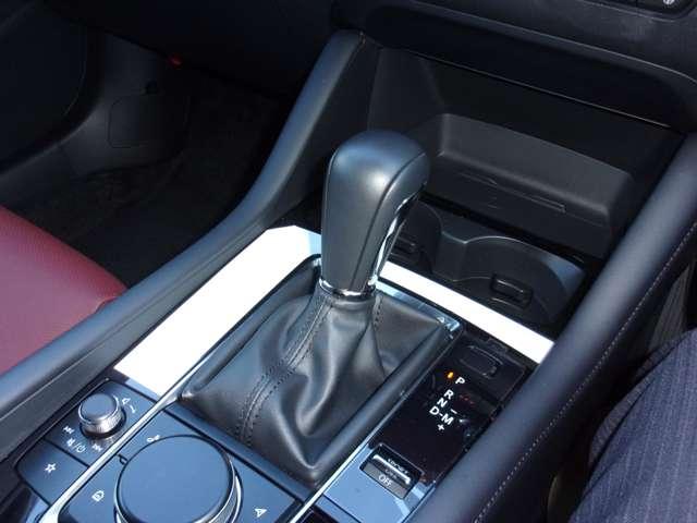 MAZDA3ファストバック 2.0 20S レトロスポーツエディション 当社試乗車アップ マツダコネクトナビTV(15枚目)