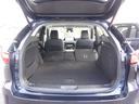 後席を全て倒して、荷物専用のスペースにした状態です。これなら長いものも積めますし、ご旅行や趣味に活用できますね。