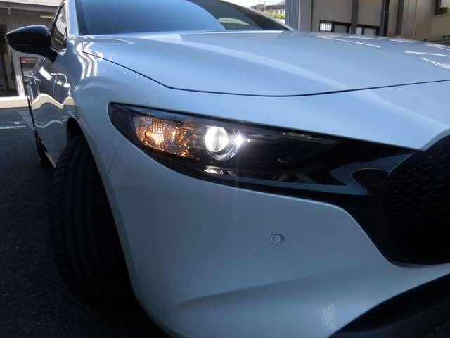 ＭＡＺＤＡ３ファストバック １．５　１５Ｓ　ブラックトーンエディション　マツダ認定プレミアム　社用車ＵＰ　３６０°ビ（16枚目）