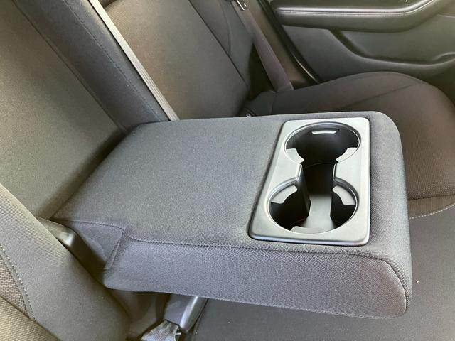 ＭＡＺＤＡ３ファストバック １５Ｓツーリング　１．５　１５Ｓ　ツーリング　ワンオーナー　衝突被害軽減ブレーキ　３６０°ビューモニター　２カメラドライブレコーダー　マツダレーダークルーズ（12枚目）
