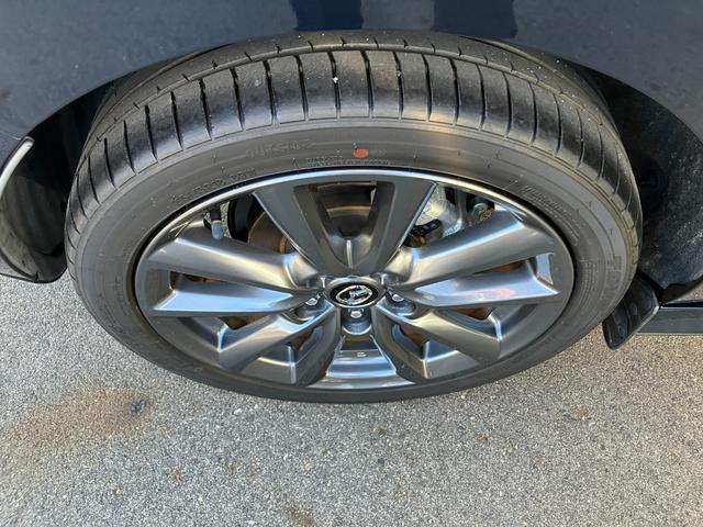 ＭＡＺＤＡ３ファストバック １５Ｓツーリング　１．５　１５Ｓ　ツーリング　ワンオーナー　衝突被害軽減ブレーキ　３６０°ビューモニター　２カメラドライブレコーダー　マツダレーダークルーズ（41枚目）