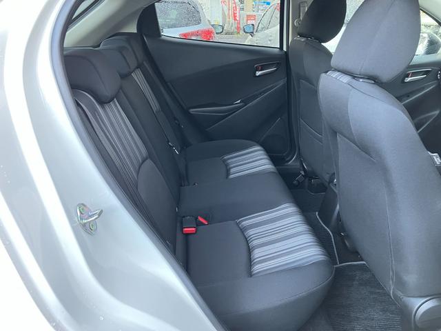 ＭＡＺＤＡ２ １５Ｓ　スマートエディション　１．５　１５Ｓ　スマート　エディション　ワンオーナー　衝突被害軽減ブレーキ　３６０°ビューモニター　Ａｐｐｌｅ　ＣａｒＰｌａｙ／Ａｎｄｒｏｉｄ　Ａｕｔｏ対応　マツダコネクトナビゲーション（9枚目）