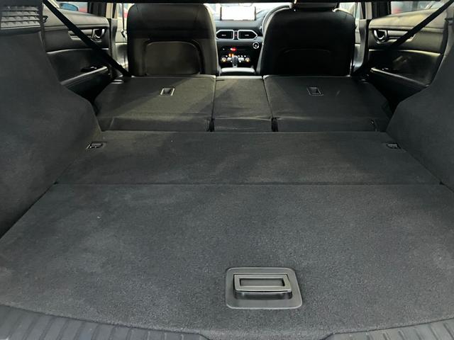 ＣＸ－５ ２．２　ＸＤ　ブラックトーンエディション　ディーゼルターボ　マツダ認定プレミアム　３６０°ビューモニター　アクティブドライビングディスプレイ　アダプティブＬＥＤヘッドライト　ステアリング＆シートヒーター　マツダレーダークルーズコントロール　パワーリフトゲート（17枚目）