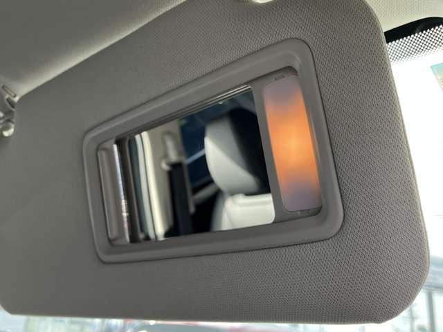 �T���o�C�U�[�ɂ́A�o�j�e�B�[�~���[�t���ł�