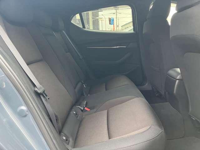 �K�v���\���ȍL��������㕔���ȁI�N�b�V�����̌��݂��������邱�Ƃɂ��A�������h���C�u�ł����K���ɂ��Ȃ炸���ɂ����V�[�g���̗p���Ă���܂���