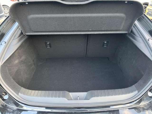 MAZDA3ファストバック 15Sレトロスポーツエディション 弊社サービスカーアUP(17枚目)