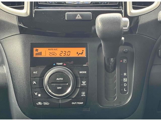 ���i�����ގ��ɕK�����삷�郌�o�[�ł��B����̂��₷�����̂ɂȂ��Ă��܂��B���Ј�x�̊����Ă��������B