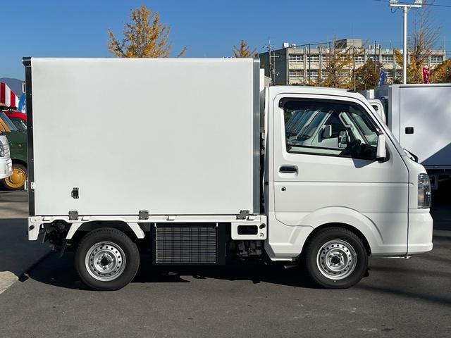 ＨＩＹＡＴＴＯシリーズ　冷蔵冷凍車　デンソー製　低温　－３２℃設定　ＡＴ　届出済未使用車　６６０ｃｃ　最大積載量３５０ｋｇ　２コンプ　１００ｍｍ断熱保冷庫　ＤＣＢＳ　片側スライドドア　プラスチックスノコ　両側９０度ストッパー　キーレス　集中ドアロック(5枚目)