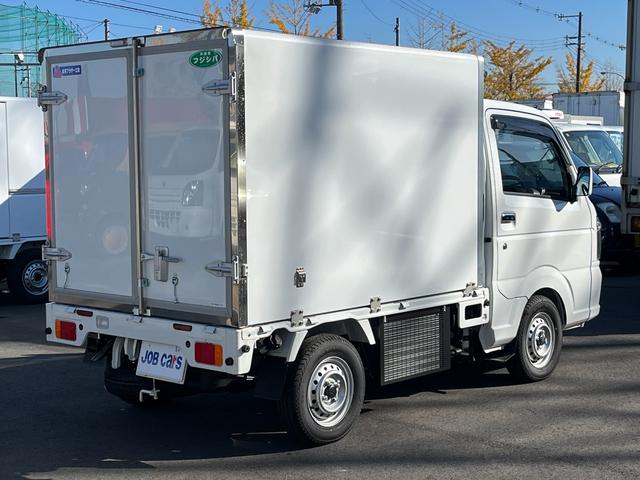 ＨＩＹＡＴＴＯシリーズ　冷蔵冷凍車　デンソー製　低温　－３２℃設定　ＡＴ　届出済未使用車　６６０ｃｃ　最大積載量３５０ｋｇ　２コンプ　１００ｍｍ断熱保冷庫　ＤＣＢＳ　片側スライドドア　プラスチックスノコ　両側９０度ストッパー　キーレス　集中ドアロック(7枚目)