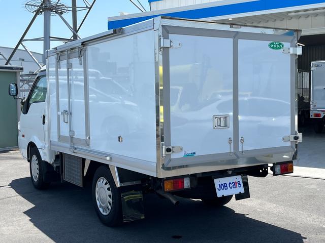 冷蔵冷凍車　デンソー製　中温　－７℃設定　５ＭＴ　１７９０　積載量１１５０ｋｇ　片側スライドドア　プラスチックスノコ　両側９０度ストッパー　キーレス(14枚目)