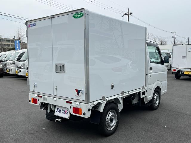 冷蔵冷凍庫　サーマルマスター製　低温　－２５℃設定　ＡＴ　６６０ｃｃ　積載量３５０ｋｇ　届出済未使用車　２コンプ　片側スライドドア　プラスチックスノコ　両側９０度ストッパー　エマージェンシーブレーキ　ＬＤＷ　ＶＤＣ　ＡＵＴＯライト(6枚目)