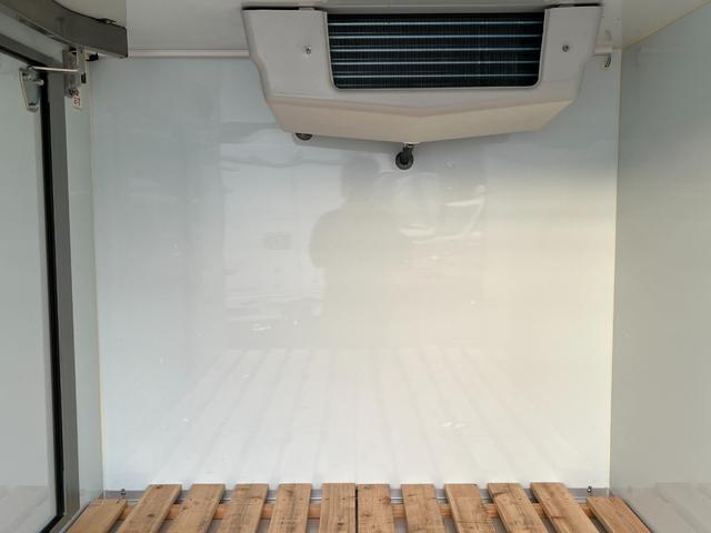 キャリイトラック 冷蔵冷凍庫　サーモキング製　－５℃設定　中温　５ＭＴ　片側スライドドア　木スノコ　ＥＴＣ　キーレス　集中ドアロック　取説　保証書（10枚目）