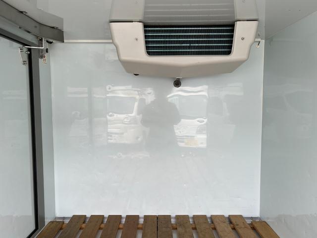 キャリイトラック 冷蔵冷凍庫　サーモキング製　－５℃設定　中温　ＡＴ　ＥＴＣ　片側スライドドア　木スノコ　バックカメラ　集中ドアロック　キーレス　取説　保証書（10枚目）