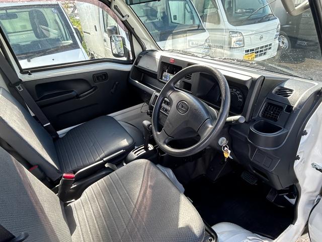 ハイゼットトラック 冷蔵冷凍車　デンソー製　－７℃設定　中温　ＡＴ　４ＷＤ　片側スライドドア　デジタルインナーミラー　片側９０°ストッパー　プラスチックスノコ　庫内灯　非常用ブザー（17枚目）