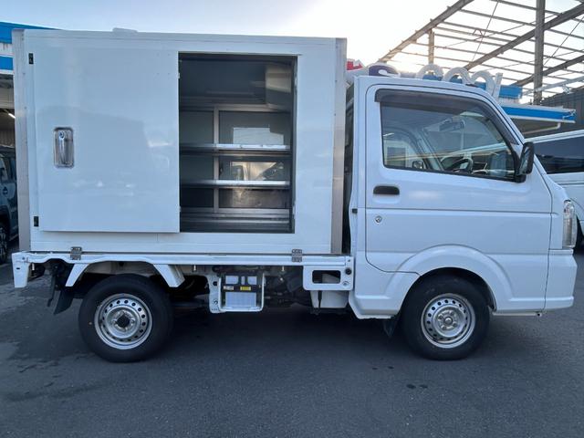 キャリイトラック 移動販売車　陳列棚　ＳＤレコーダー付車載アンプ　スピーカー　ＡＴ　ガラス扉　冷凍機　サーモキング製　‐５℃設定　キーレス　パワーウィンドウ　片側スライドドア　バックカメラ　ドラレコ（9枚目）