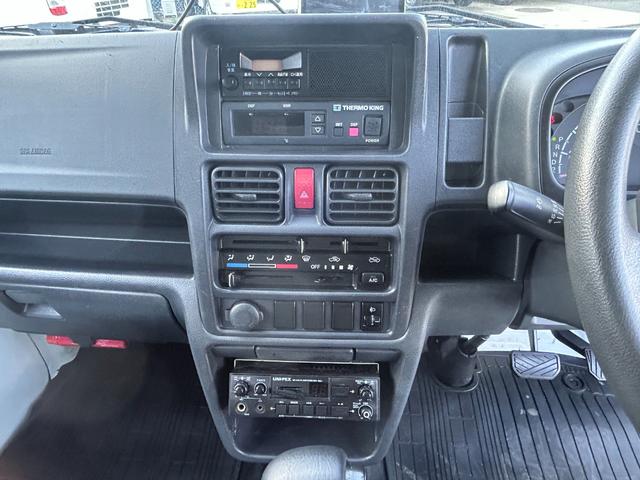 キャリイトラック 移動販売車　陳列棚　ＳＤレコーダー付車載アンプ　スピーカー　ＡＴ　ガラス扉　冷凍機　サーモキング製　‐５℃設定　キーレス　パワーウィンドウ　片側スライドドア　バックカメラ　ドラレコ（17枚目）