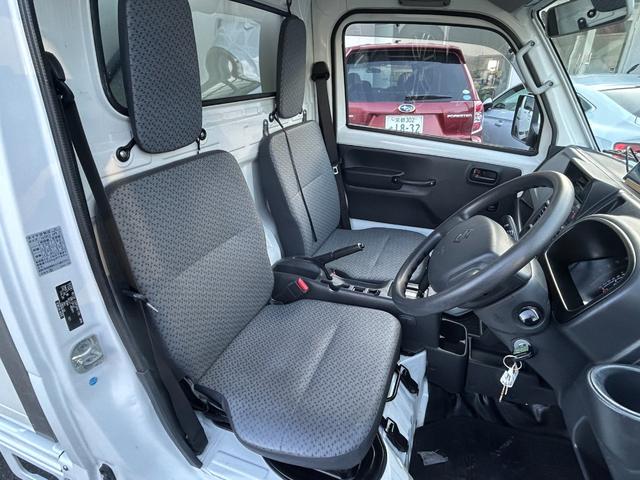 キャリイトラック 移動販売車　陳列棚　ＳＤレコーダー付車載アンプ　スピーカー　ＡＴ　ガラス扉　冷凍機　サーモキング製　‐５℃設定　キーレス　パワーウィンドウ　片側スライドドア　バックカメラ　ドラレコ（26枚目）
