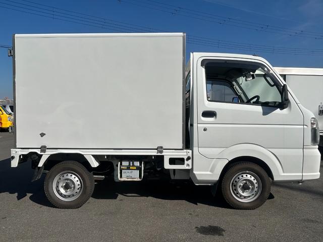 キャリイトラック 冷凍　冷蔵車　－２０℃設定　低温　ＡＴ　サーモキング製　片側スライド付　両側９０度ストッパー付　荷台カーテン付　木スノコ　キーレスキー　１コンプ（5枚目）