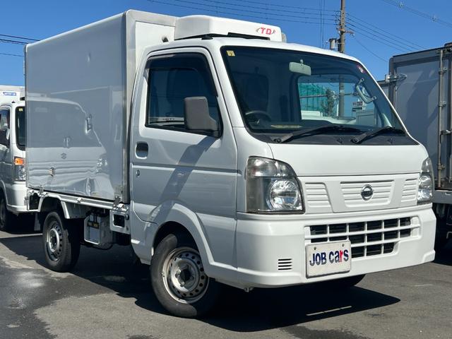 ＮＴ１００クリッパートラック 冷蔵車　冷凍車　菱重製　‐５℃設定　中温　ＡＴ　東洋ブラザー工業製　２コンプ　プラスチックスノコ　水抜１つ　片側スライドア　片側９０度ストッパー（3枚目）
