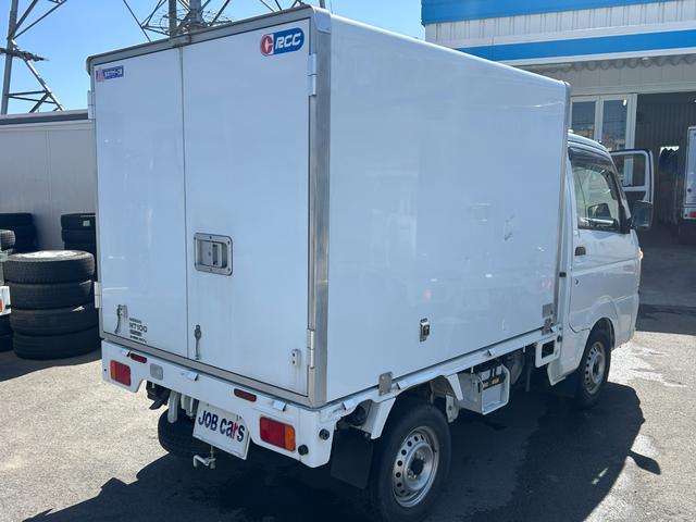 ＮＴ１００クリッパートラック 冷蔵車　冷凍車　菱重製　‐５℃設定　中温　ＡＴ　東洋ブラザー工業製　２コンプ　プラスチックスノコ　水抜１つ　片側スライドア　片側９０度ストッパー（8枚目）