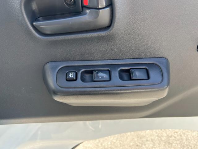 キャリイトラック 冷蔵 冷凍車 サーモキング製 ‐5℃設定 中温 AT ナビ ETC 集中ドアロック 片側スライド 木製スノコ 1コンプ(27枚目)