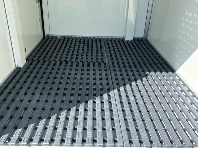 ハイゼットトラック 冷蔵 冷凍車 デンソー製 ‐7℃設定 中温 AT ETC 記録簿 プラスチックスノコ 片側スライド 片側90度ストッパー 水抜き2 パワーウィンドウ(15枚目)