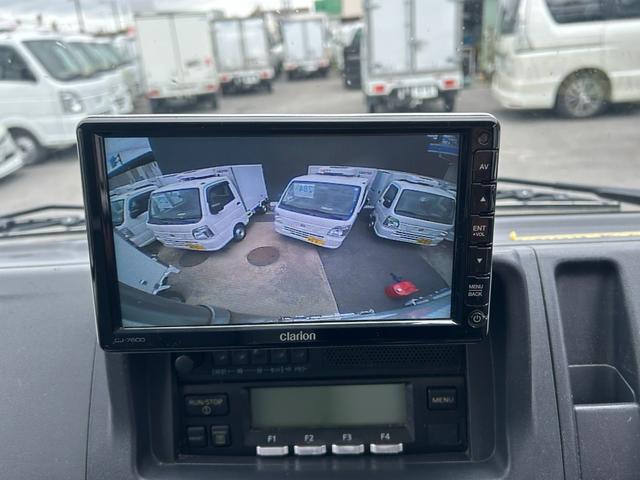 ＮＴ１００クリッパートラック 冷凍　冷蔵車　菱重製　－３０℃設定　低温　ＡＴ　バックモニター　保冷カーテン　プラスチックスノコ　片側スライド　両側９０度ストッパー付（15枚目）