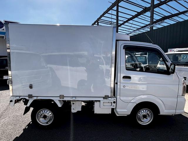 ＮＴ１００クリッパートラック 冷凍　冷蔵車　菱重製　－３０℃設定　低温　ＡＴ　ＥＴＣ　プラスチックスノコ　片側スライド　両側９０度ストッパー付　東洋ブラザー工業製（5枚目）